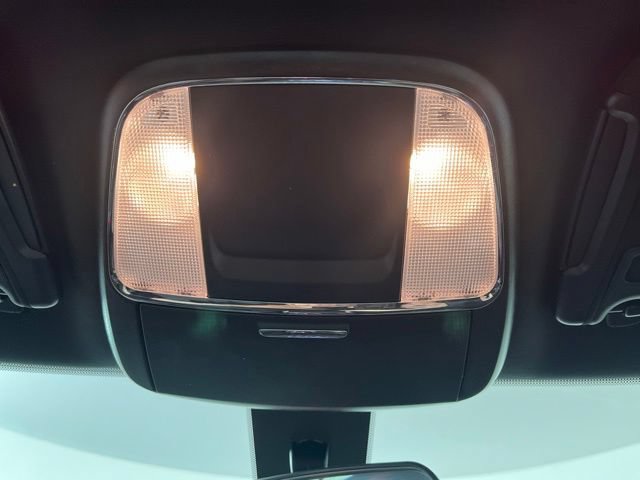 Used 2023 Dodge Charger SXT RWD image 35