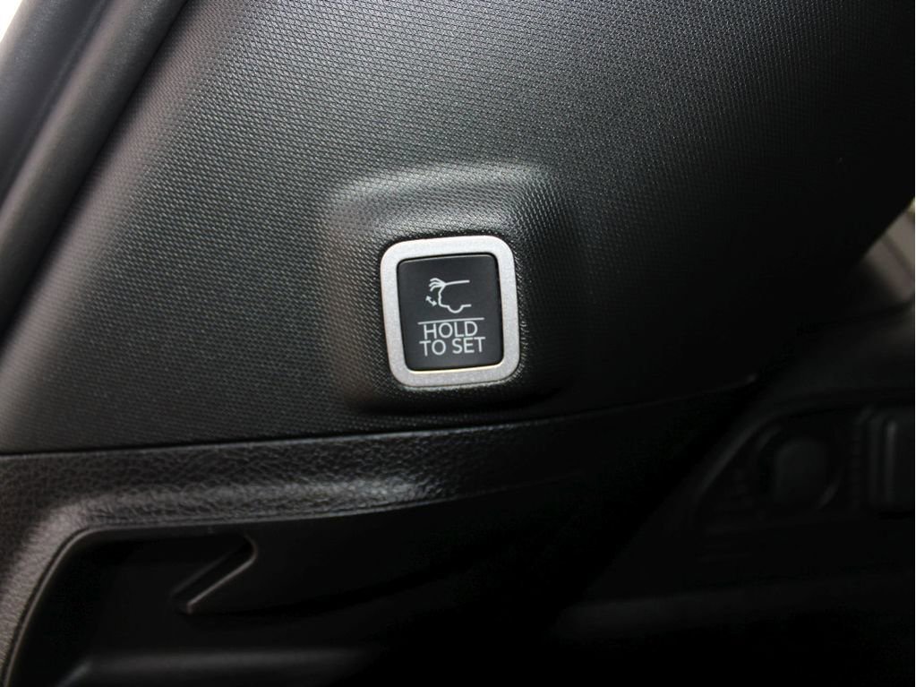 New 2025 Jeep Grand Cherokee Limited w/ Luxury Tech Group II image 27