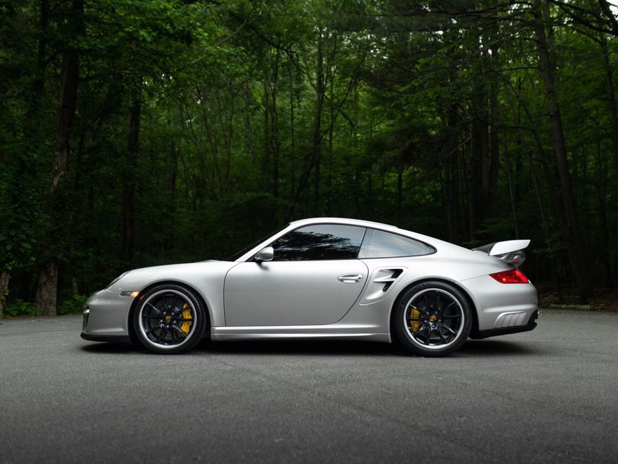 Used 2008 Porsche 911 GT2 RWD image 12