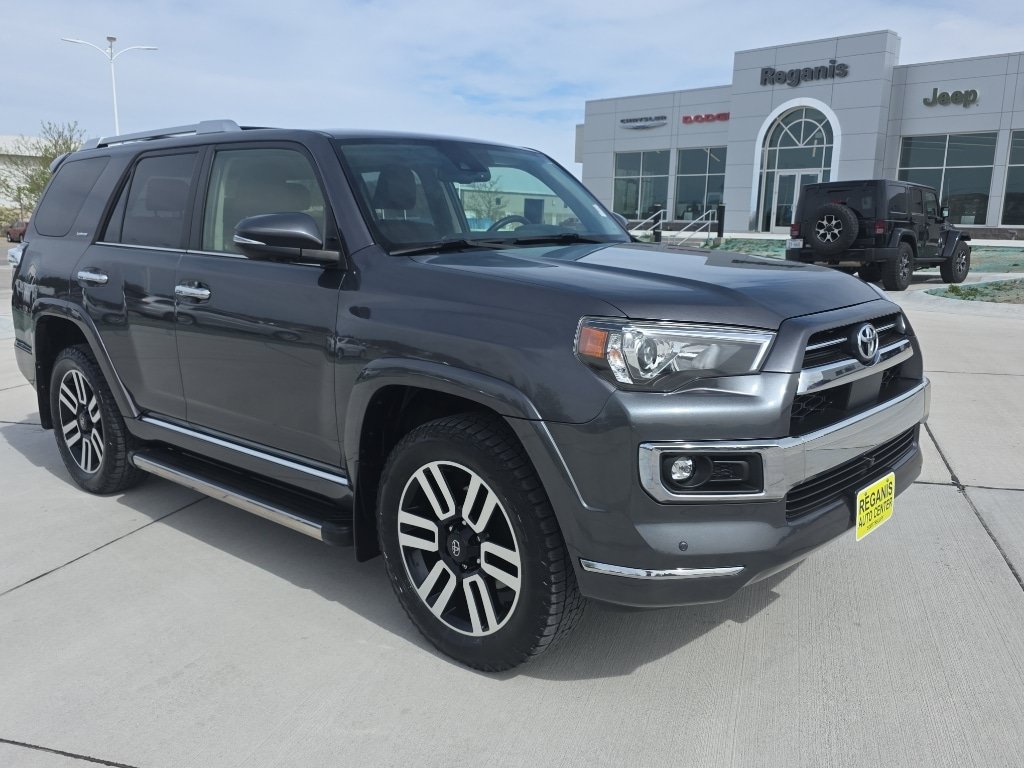 Used 2022 Toyota 4Runner Limited AWD/4WD image 3