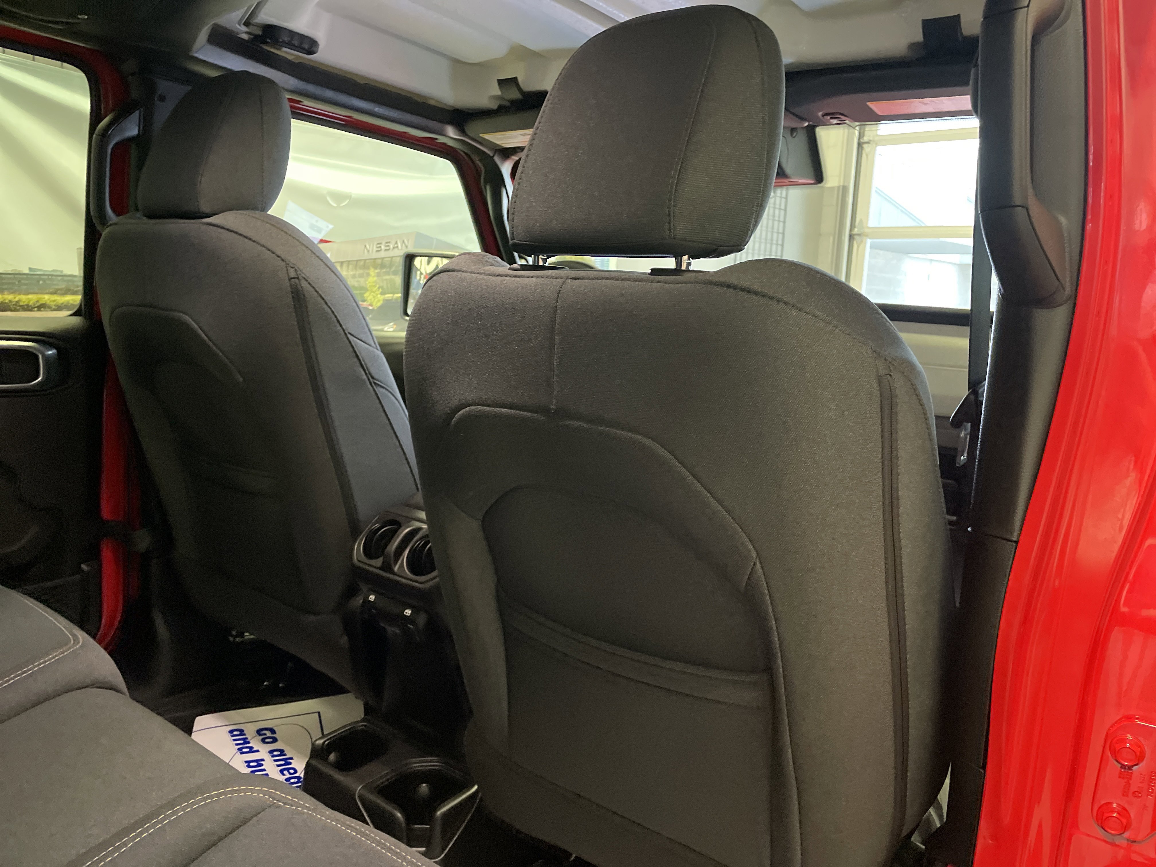 Used 2025 Jeep Gladiator Sport image 23