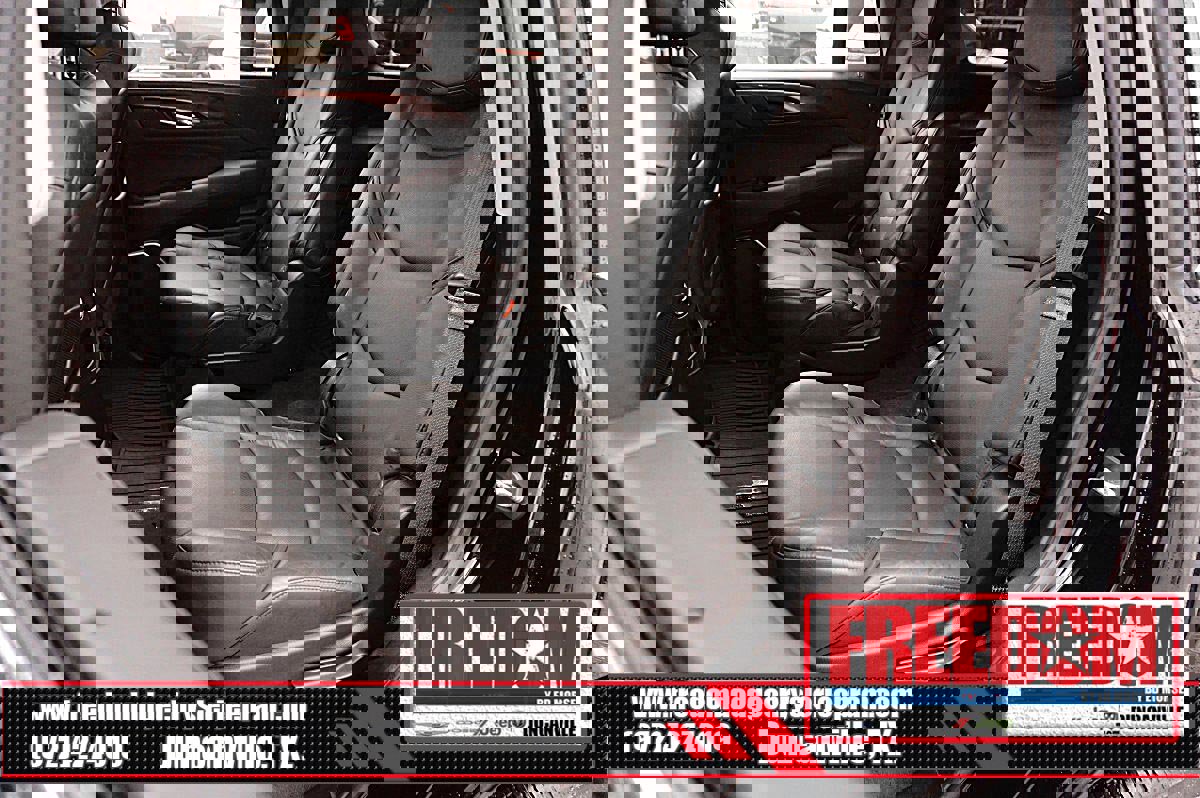 Used 2019 Cadillac Escalade Luxury AWD/4WD image 15