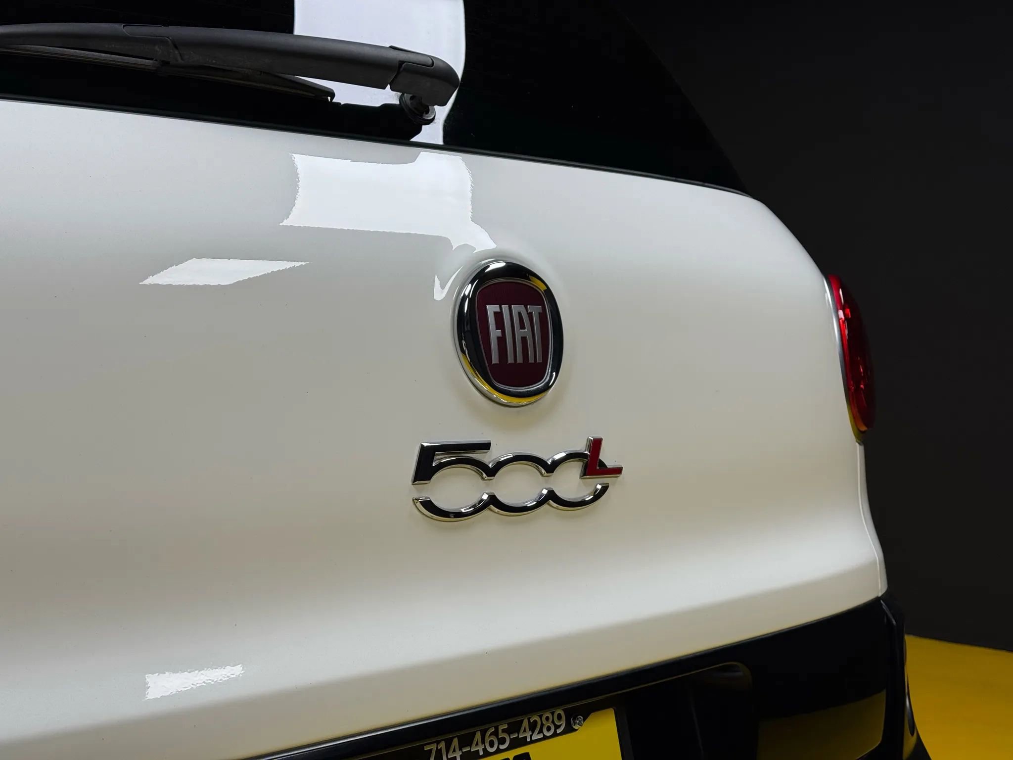 Used 2017 FIAT 500L Trekking w/ Dual-Pane Sunroof Package FWD image 8