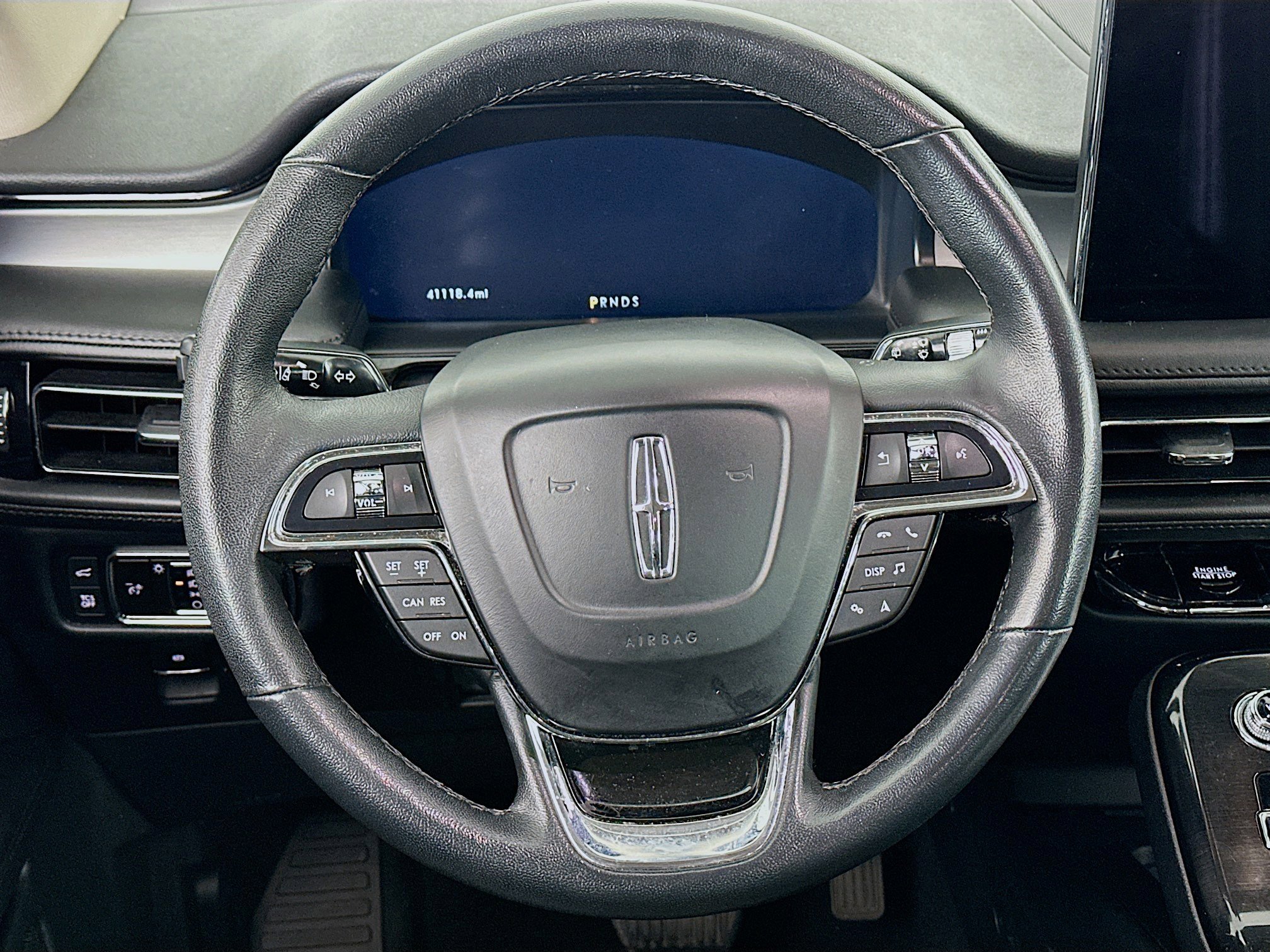 Used 2023 Lincoln Nautilus FWD w/ Premium Package image 18