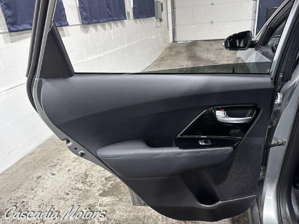 Used 2019 Kia Niro EX Premium w/ Cold Weather Package 1.0 FWD image 23