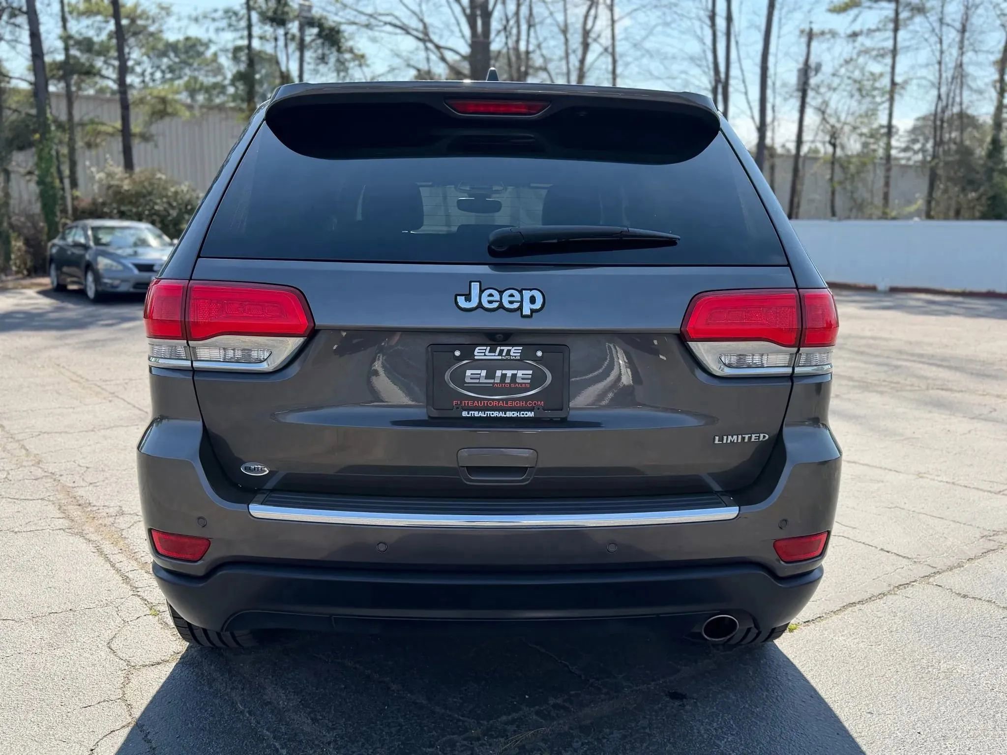 Used 2019 Jeep Grand Cherokee Limited image 8