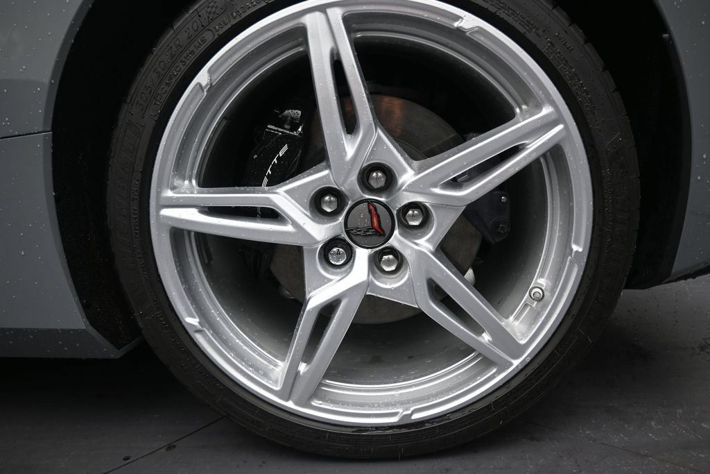 Used 2025 Chevrolet Corvette Stingray Coupe w/ 1LT RWD image 10