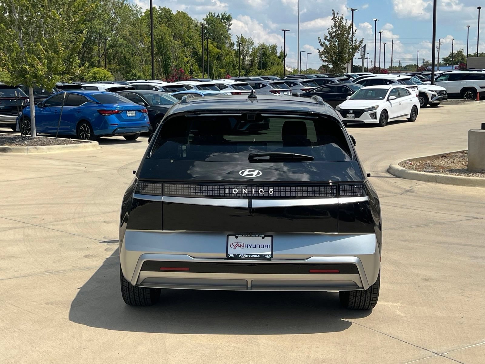 New 2027 Hyundai Ioniq 5 Limited RWD image 10