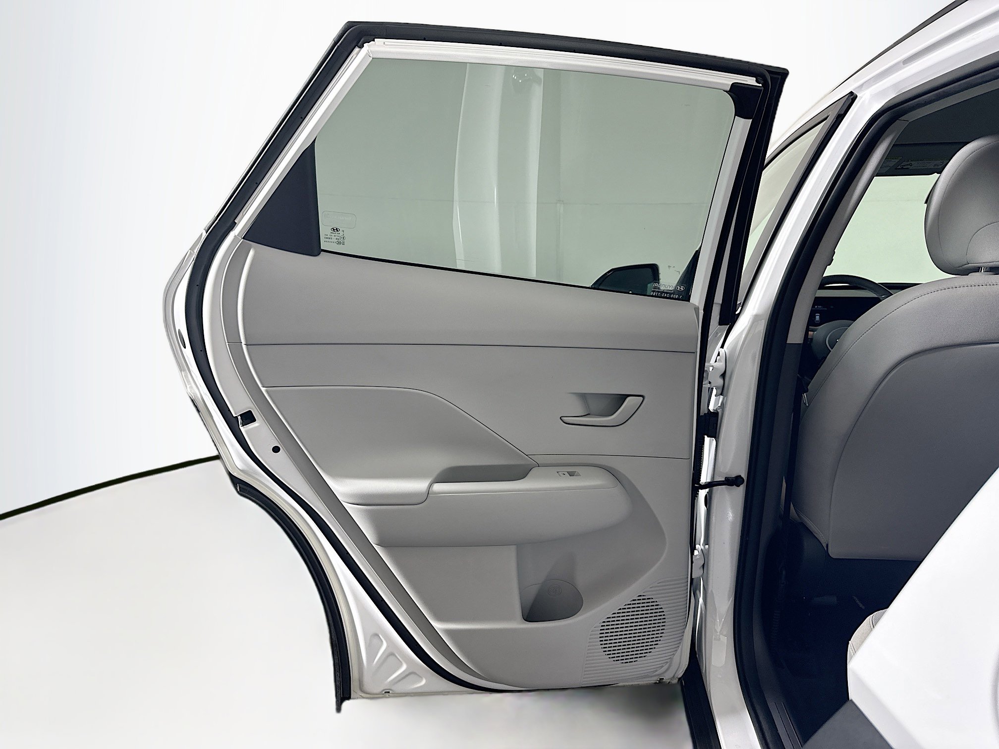 Used 2025 Hyundai Kona SEL image 25