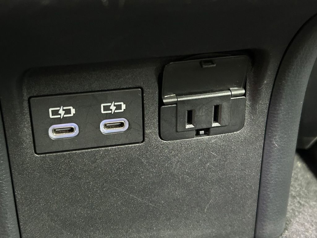 Used 2024 Toyota Prius Prime Premium w/ Advanced Technology Package image 23