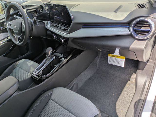New 2026 Chevrolet Trax LT w/ Driver Confidence Package FWD image 28