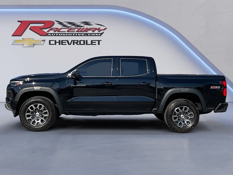 Used 2024 Chevrolet Colorado Z71 w/ Z71 Convenience Package 2 AWD/4WD image 2