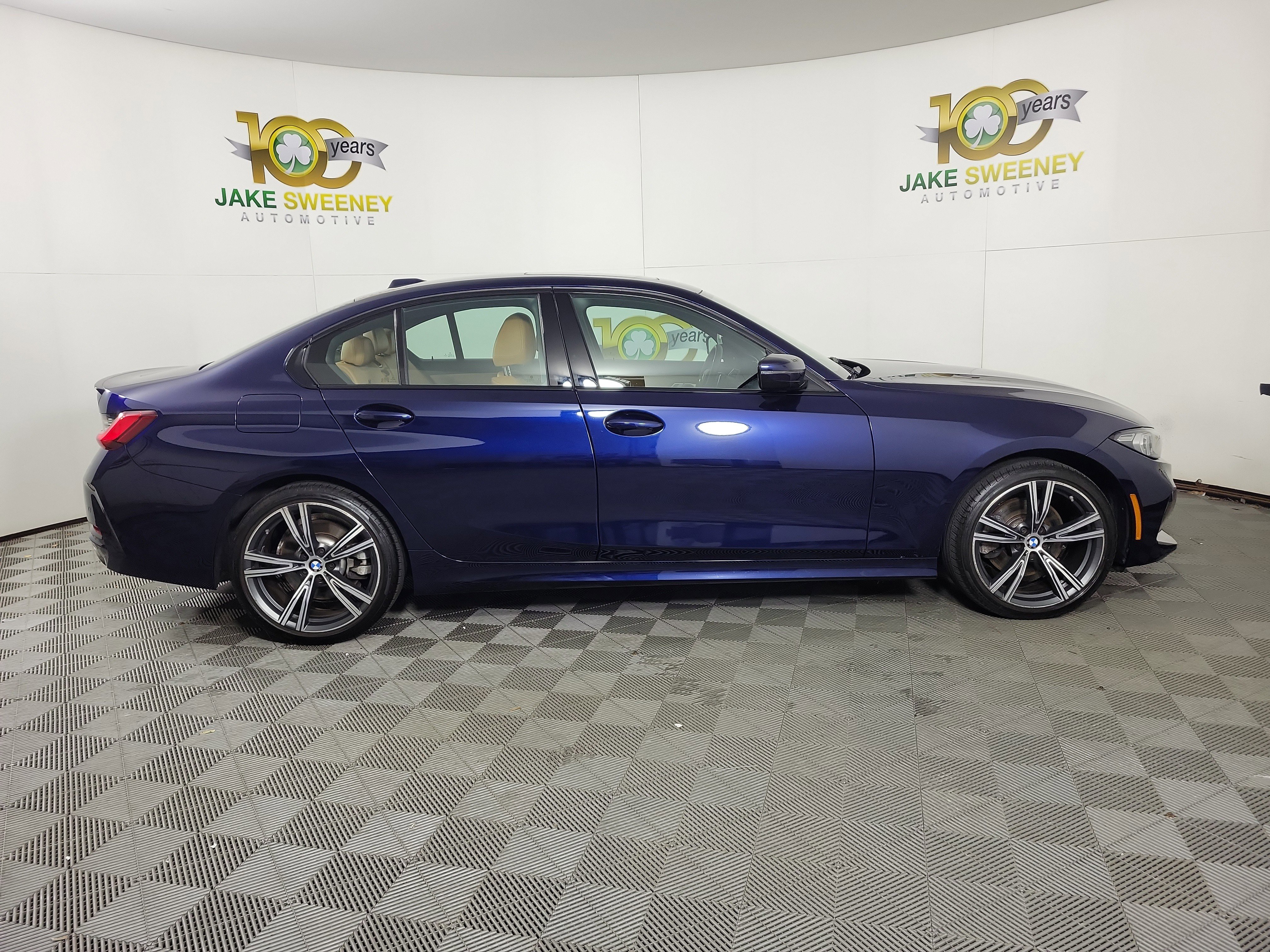 Certified 2023 BMW 330i xDrive Sedan w/ Premium Package image 8