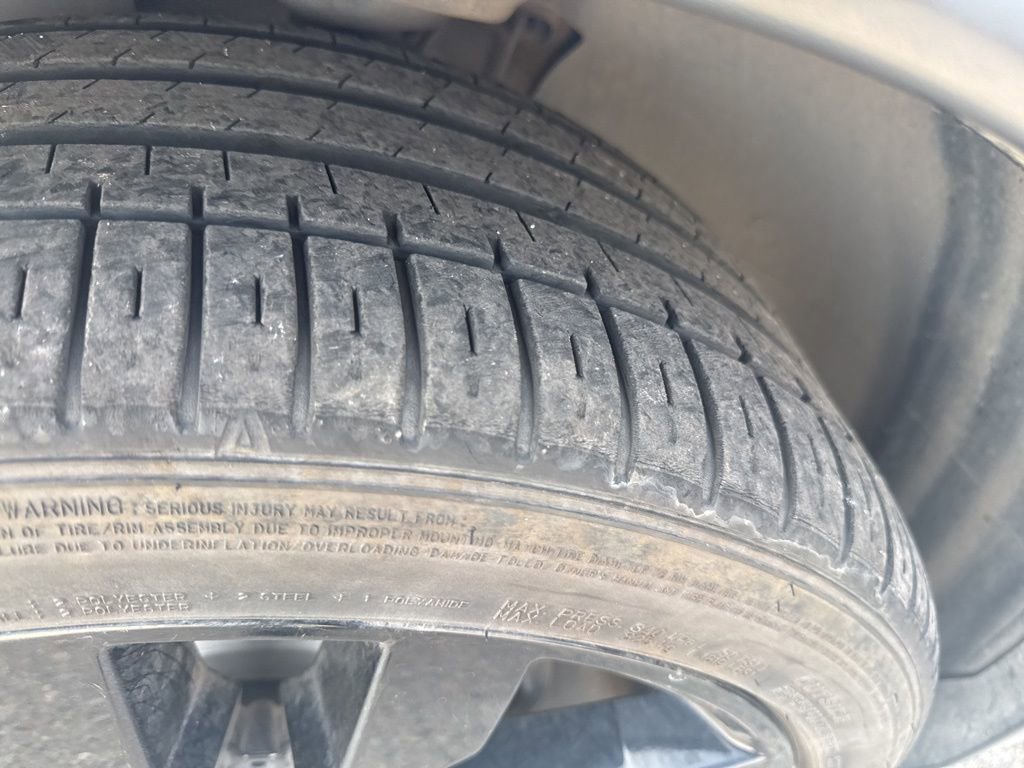 Used 2021 Volkswagen Tiguan SE R-Line image 10