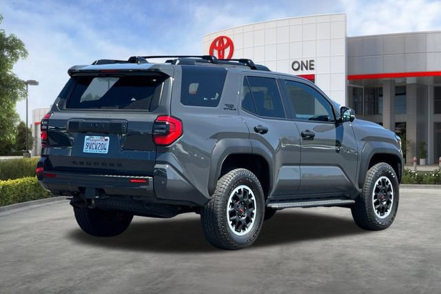 Certified 2025 Toyota 4Runner TRD Off-Road Premium AWD/4WD image 5