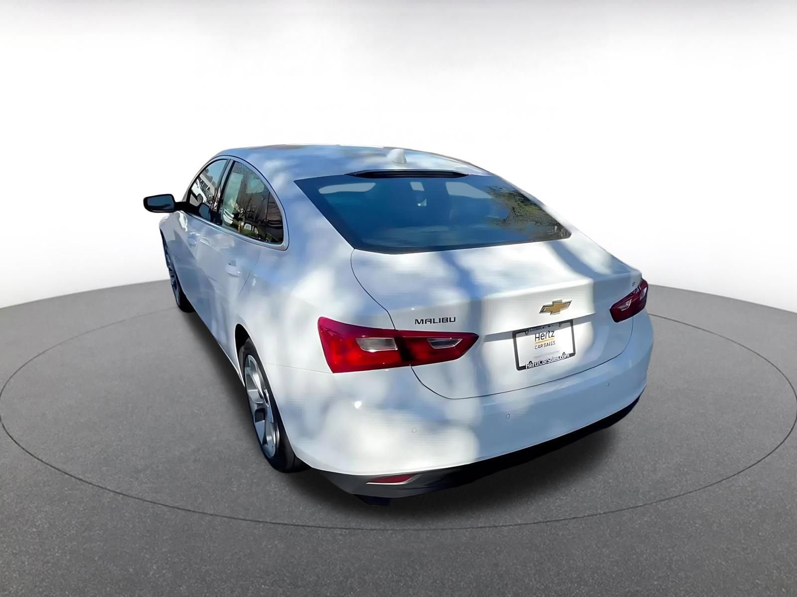 Used 2024 Chevrolet Malibu LT image 11