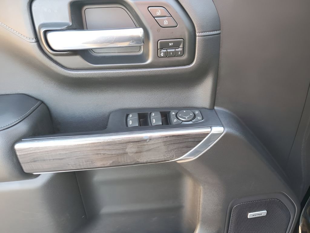 Used 2020 Chevrolet Silverado 1500 LTZ w/ LTZ Premium Package image 27