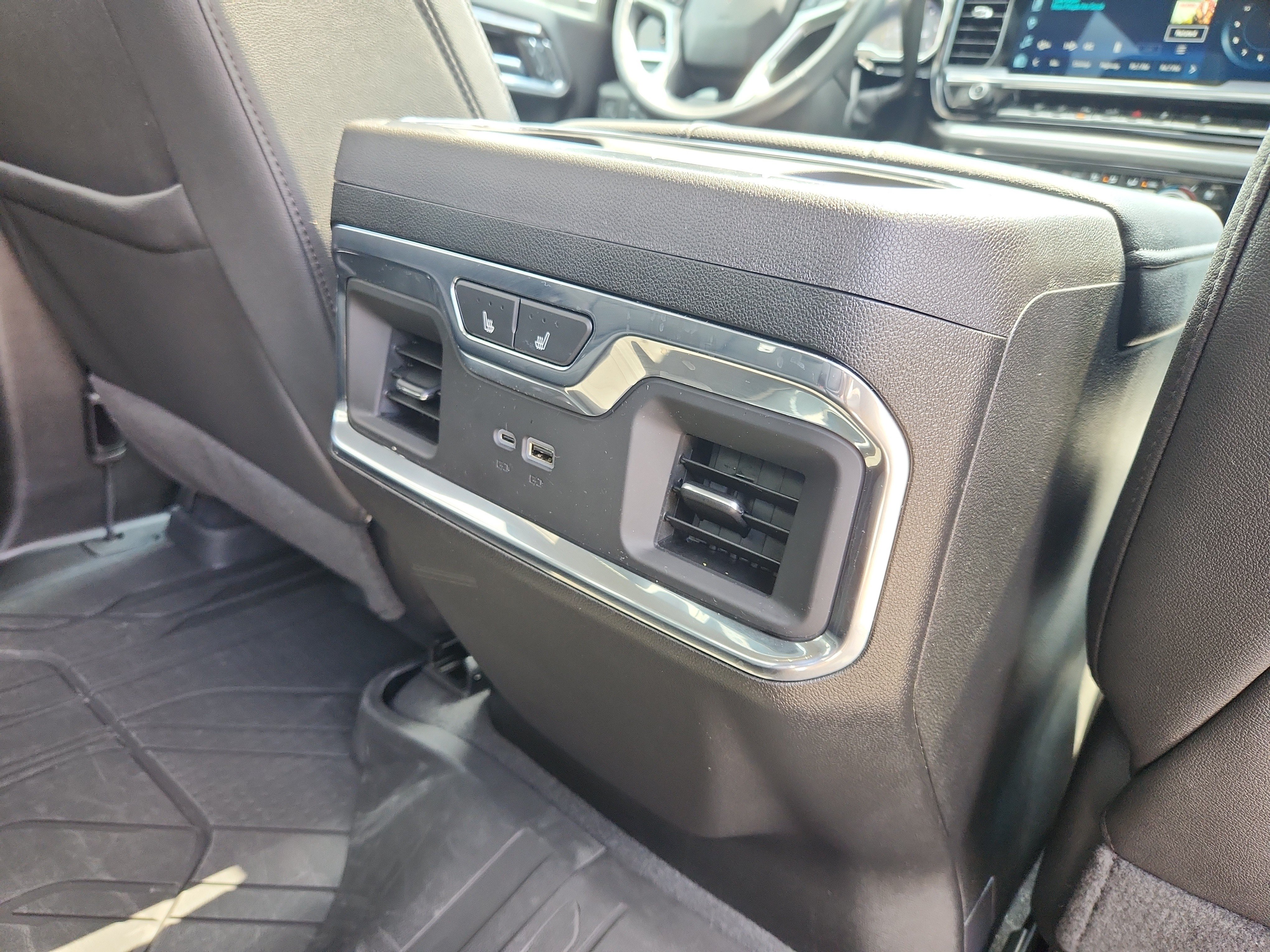 Used 2024 Chevrolet Silverado 2500 LTZ w/ LTZ Convenience Package AWD/4WD image 41