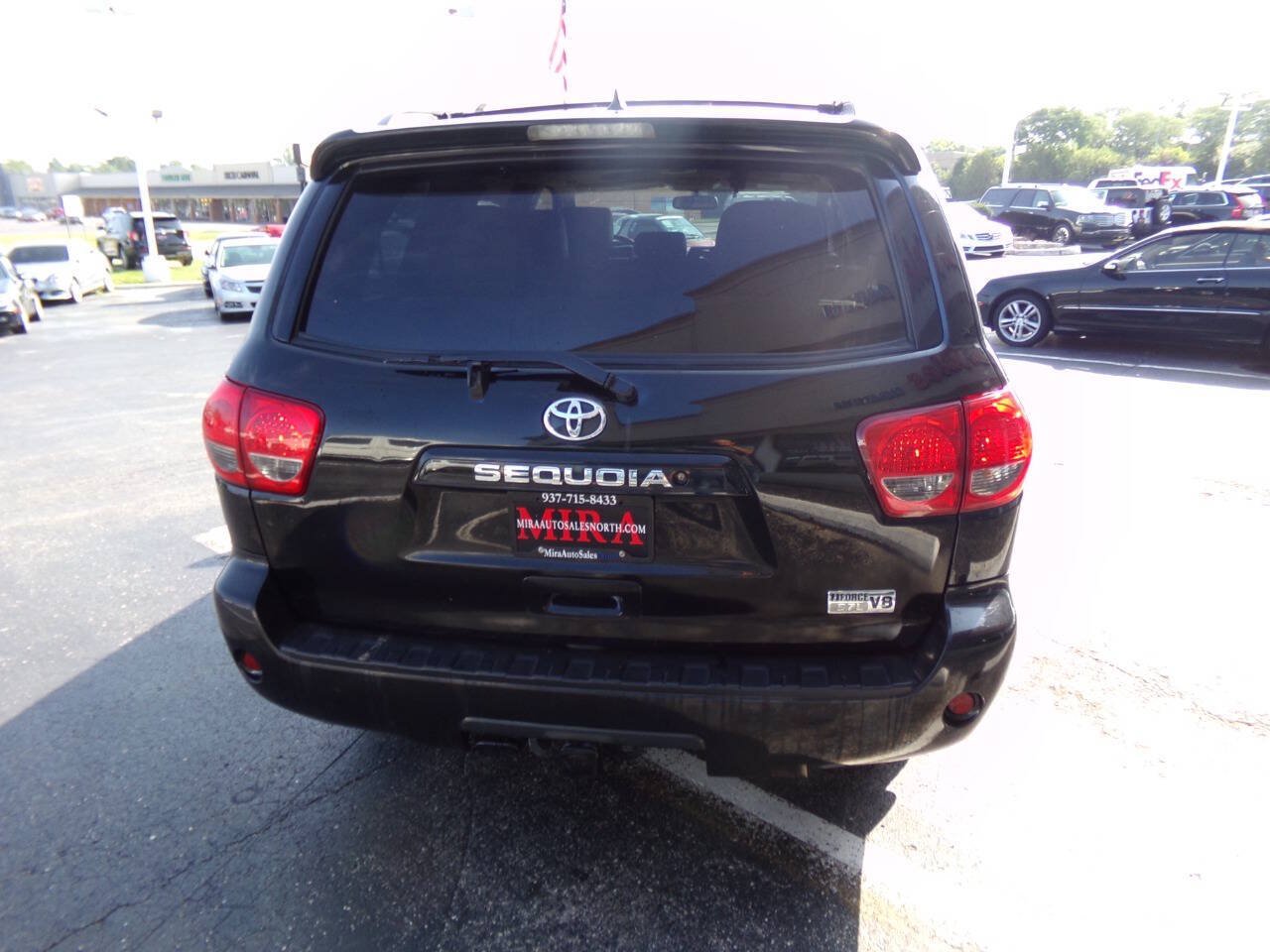 Used 2015 Toyota Sequoia SR5 w/ Premium Package AWD/4WD image 3
