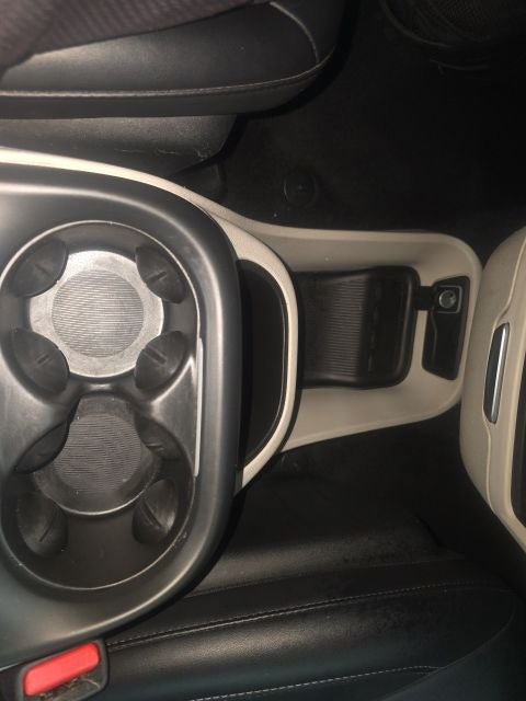 Used 2024 Chrysler Pacifica Touring-L FWD image 18