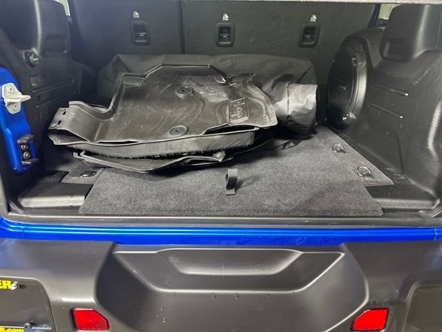 Used 2023 Jeep Wrangler Unlimited w/ Cold Weather Group image 26