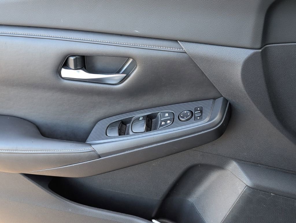 Used 2020 Nissan Sentra S image 29