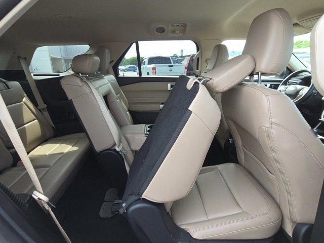 Used 2022 Ford Explorer XLT w/ Equipment Group 202A image 45