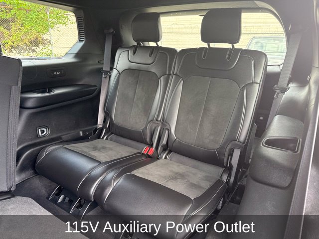Used 2025 Jeep Grand Cherokee L Altitude AWD/4WD image 21