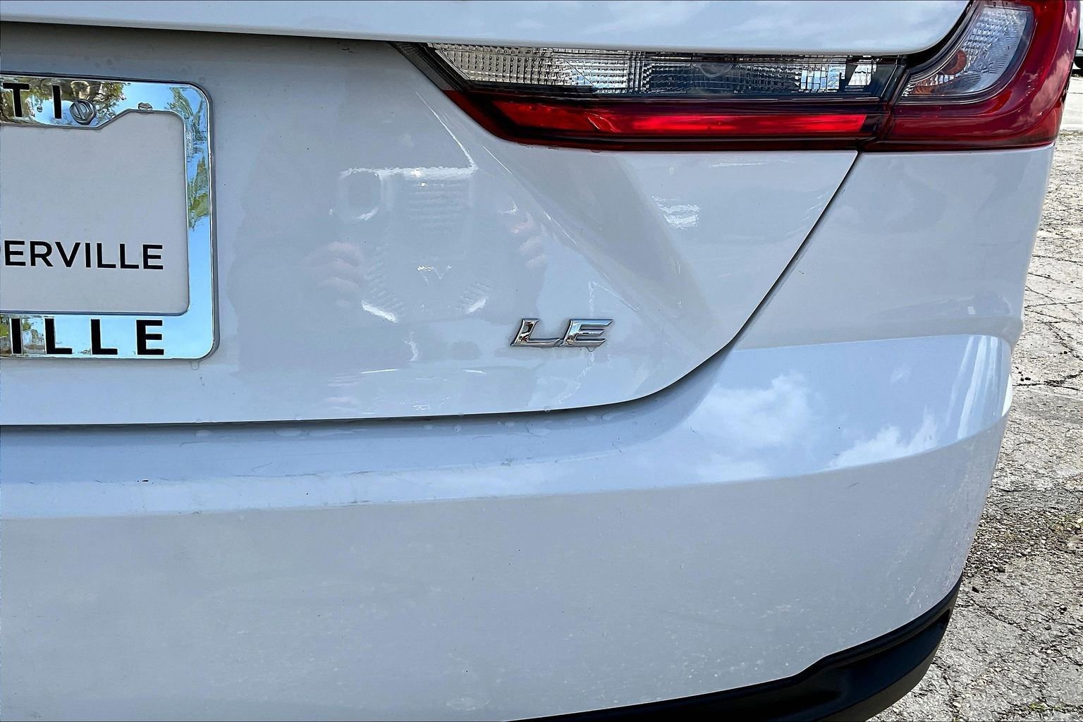Used 2025 Toyota Camry LE FWD image 23