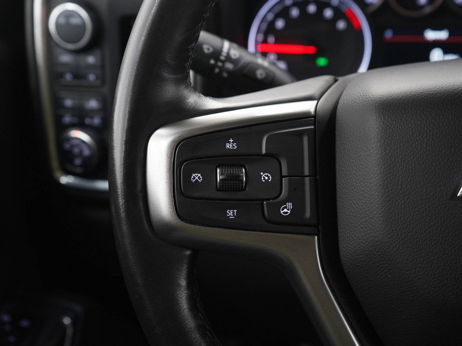 Used 2022 Chevrolet Silverado 1500 LTZ image 26