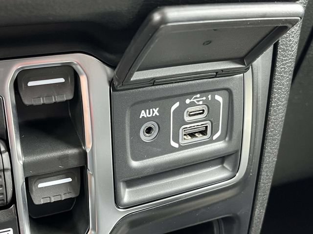 New 2026 Jeep Gladiator Sport AWD/4WD image 23