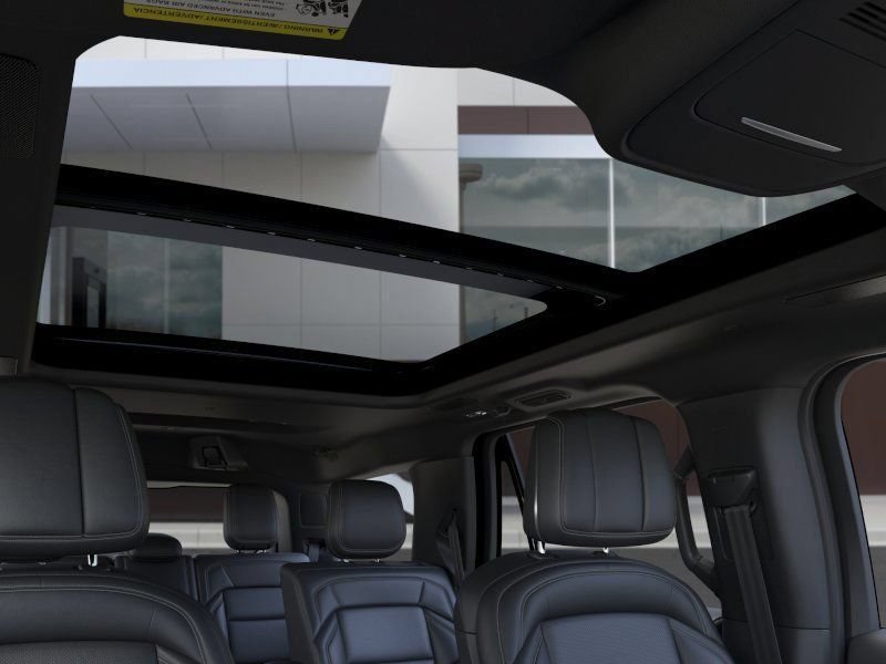 New 2026 Lincoln Navigator Reserve w/ Jet Appearance Package AWD/4WD image 23
