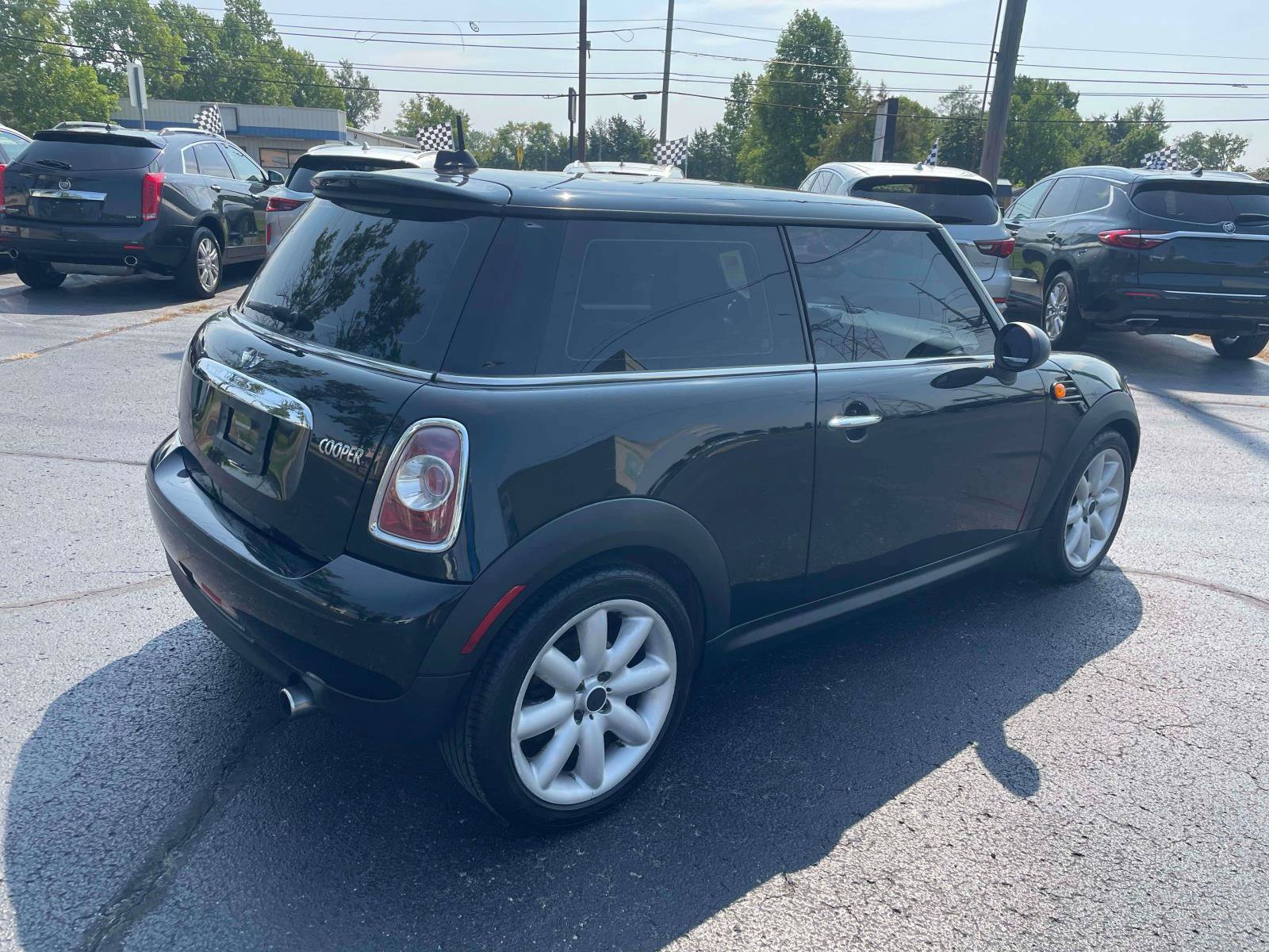 Used 2011 MINI Cooper Hardtop FWD image 8