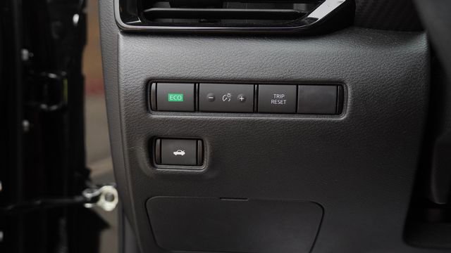 Used 2023 Nissan Sentra SV image 19