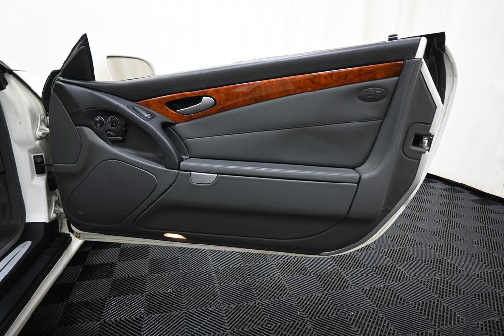 Used 2005 Mercedes-Benz SL 500 image 19