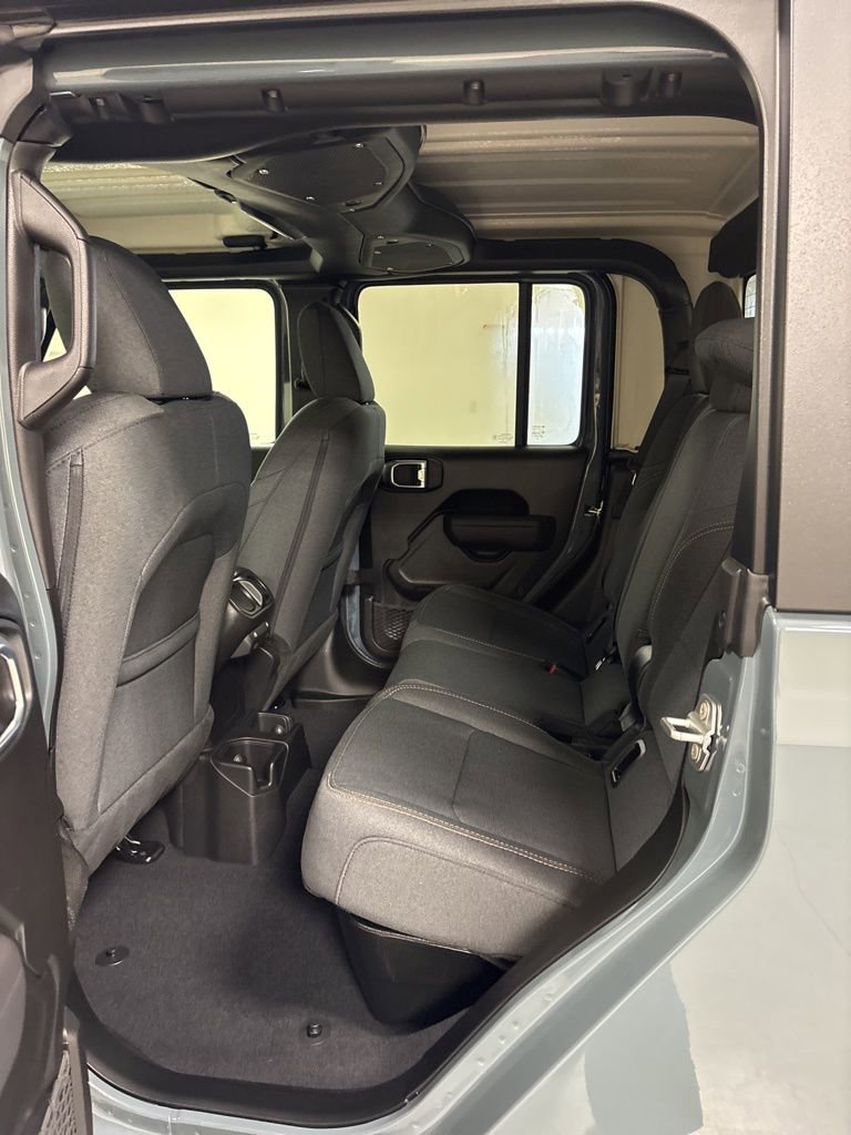 New 2026 Jeep Gladiator Willys AWD/4WD image 23