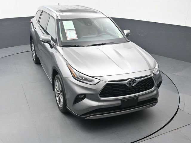 Certified 2025 Toyota Highlander XLE image 55
