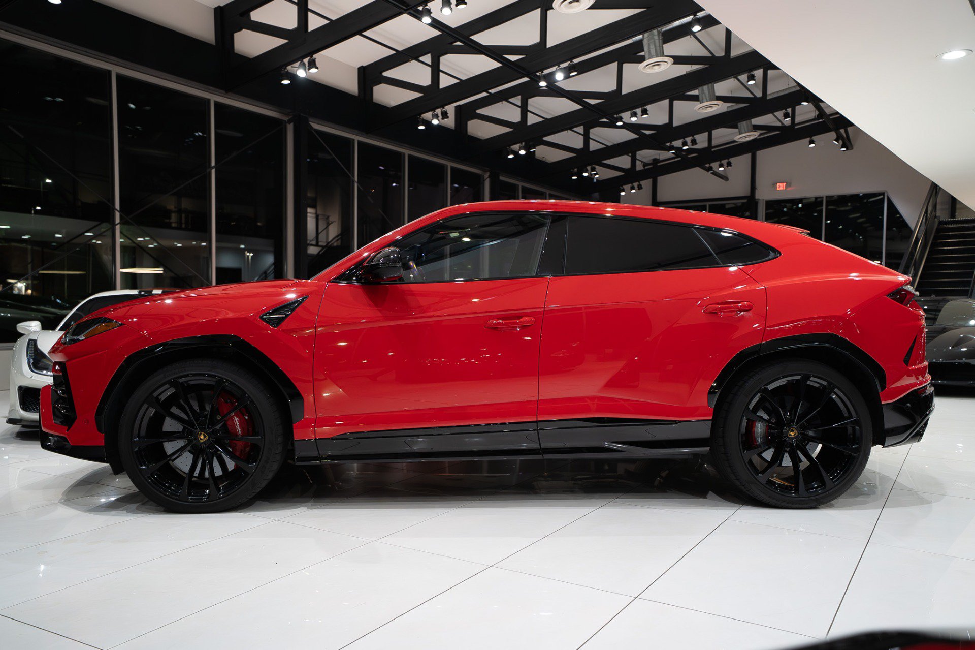 Used 2022 Lamborghini Urus AWD/4WD image 56