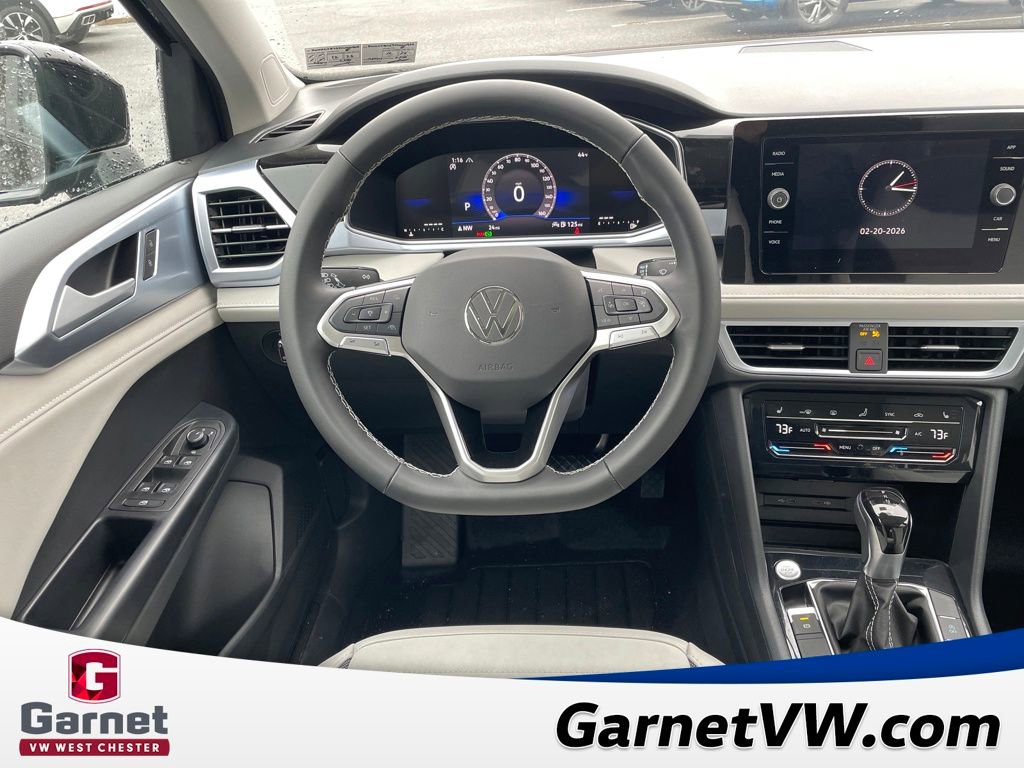 New 2026 Volkswagen Taos SE image 13