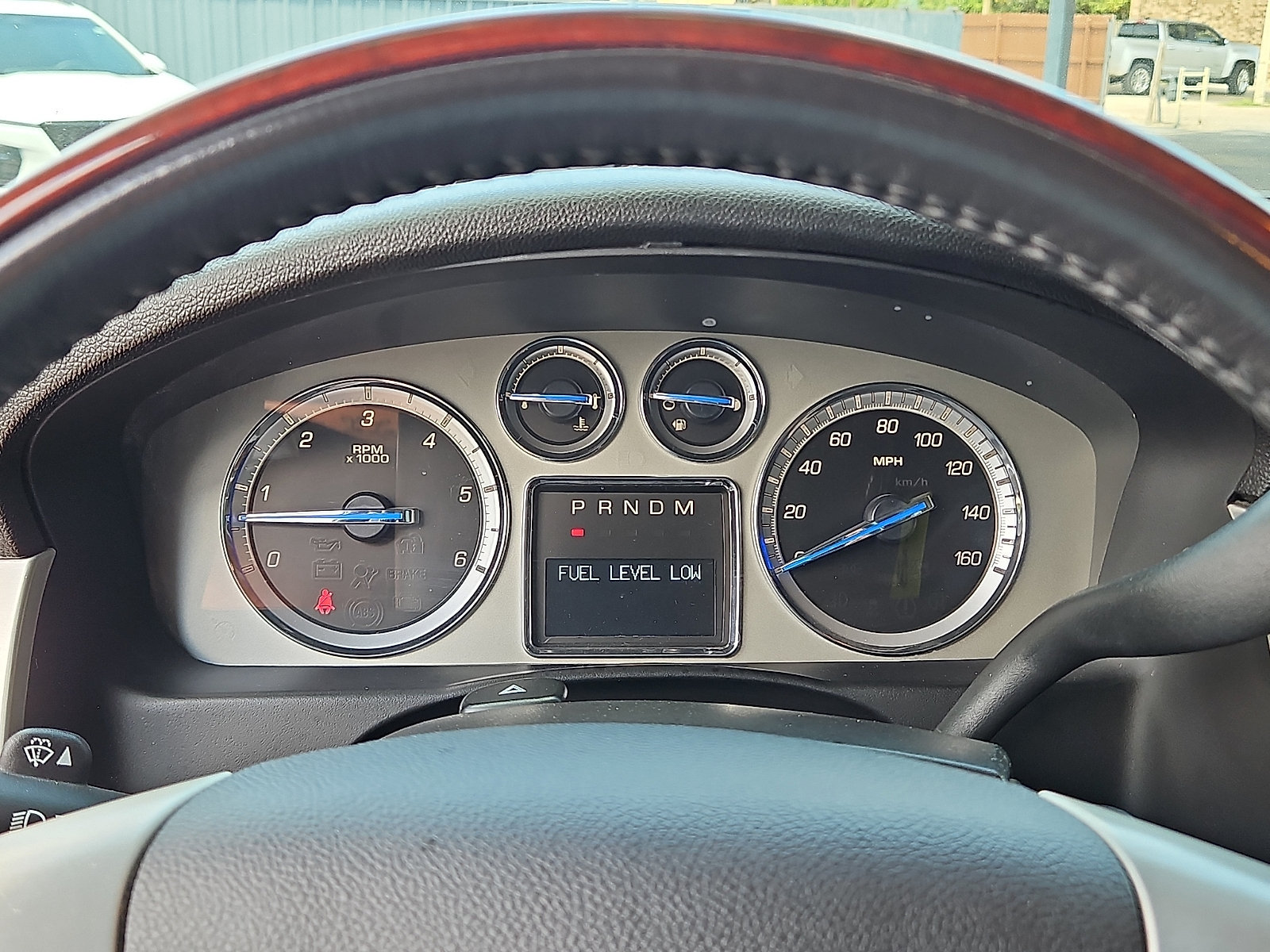 Used 2014 Cadillac Escalade Luxury RWD image 14