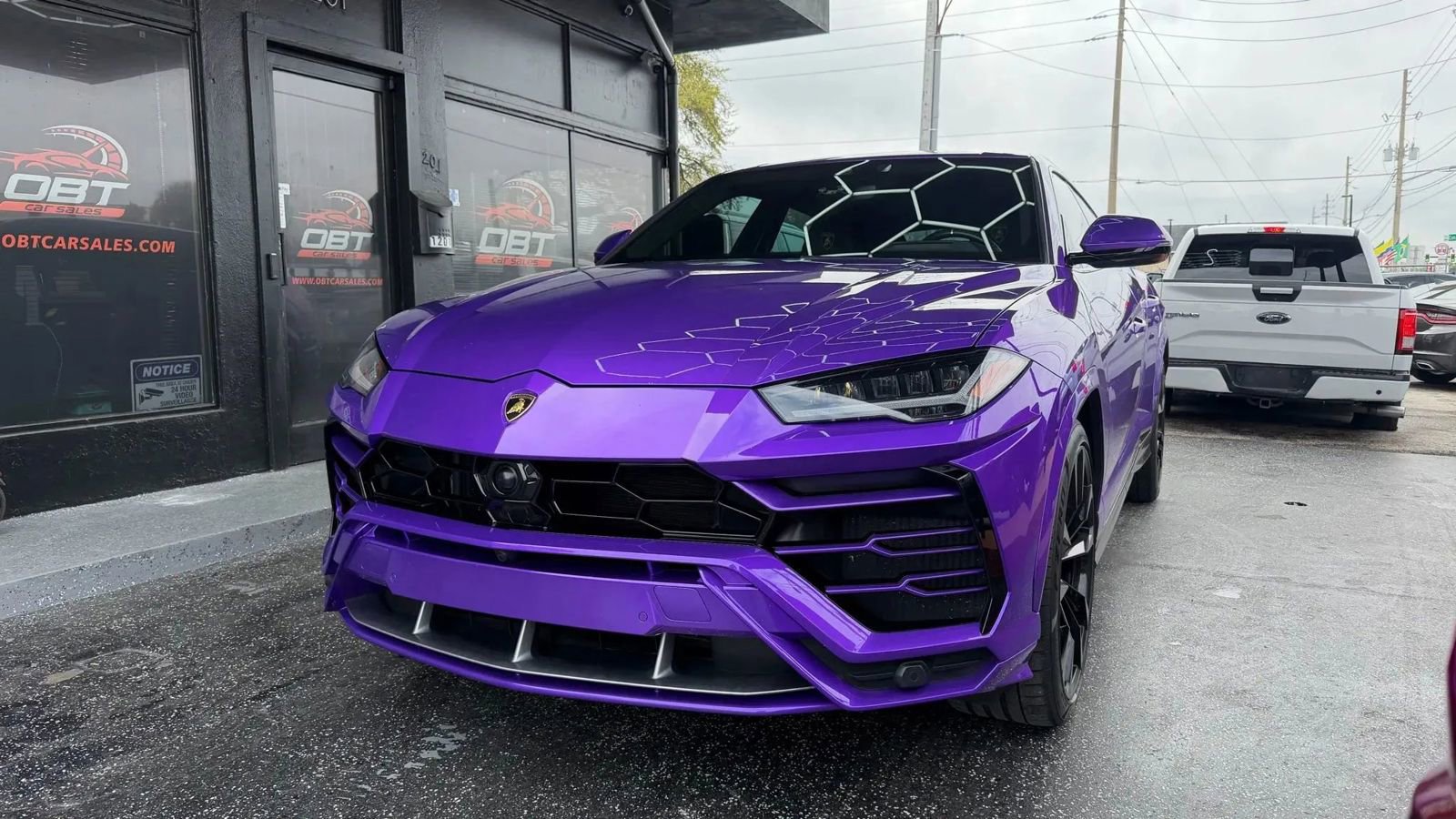 Used 2021 Lamborghini Urus image 1
