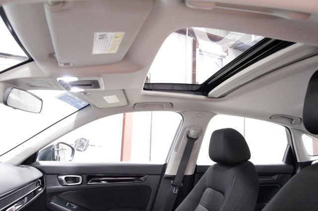 Certified 2023 Honda Civic EX image 33