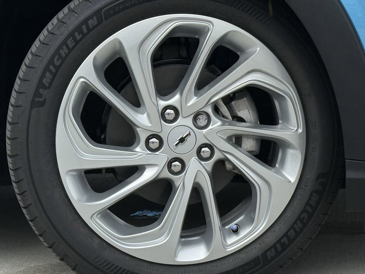 New 2027 Chevrolet Bolt LT w/ Comfort Package image 9