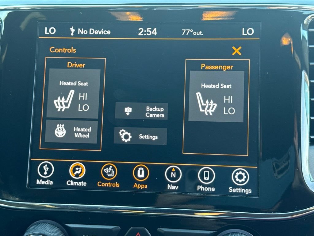 Used 2021 Jeep Grand Cherokee Laredo X AWD/4WD image 32