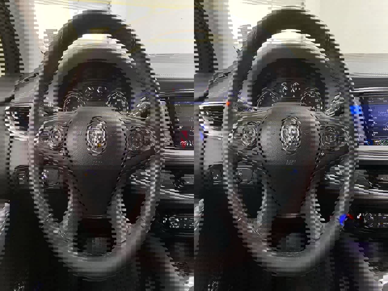 Used 2020 Buick Enclave Premium w/ Sun and Sites Package image 20