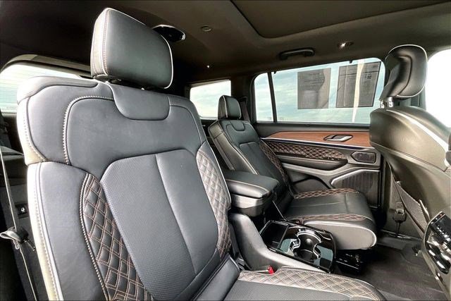 Used 2023 Jeep Grand Cherokee L Summit w/ Advanced Protech Group IV image 32