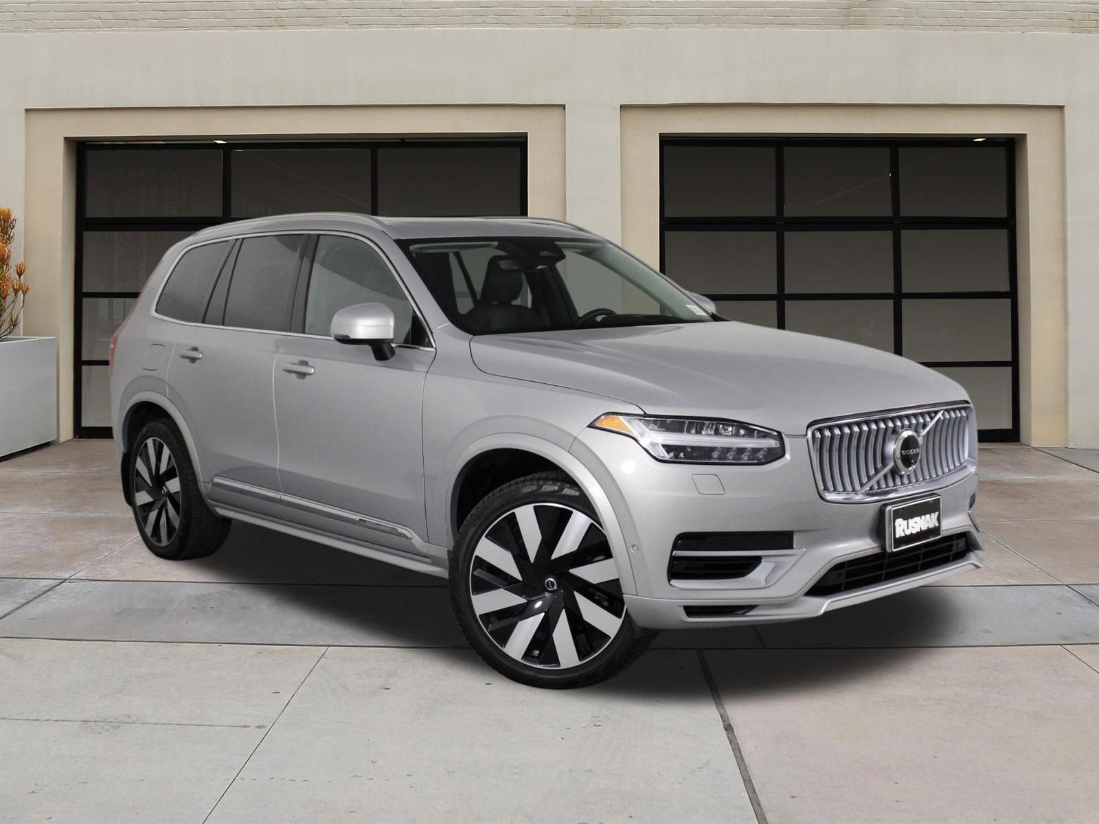 Used 2023 Volvo XC90 T8 Ultimate image 34