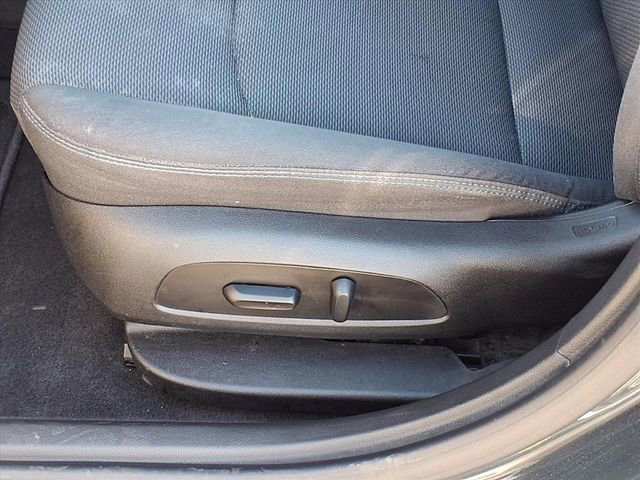 Used 2018 Chevrolet Cruze LT w/ Convenience Package image 4