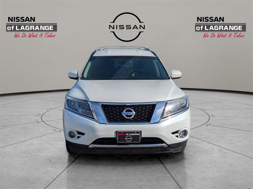 Used 2015 Nissan Pathfinder SV image 2