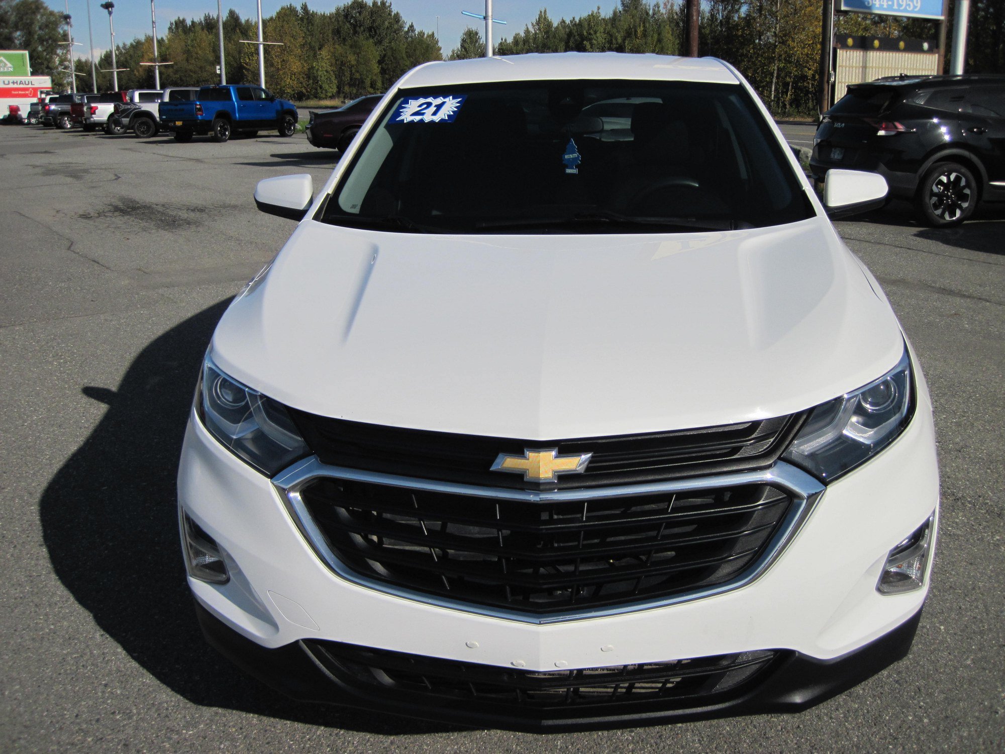 Used 2021 Chevrolet Equinox LT AWD/4WD image 2